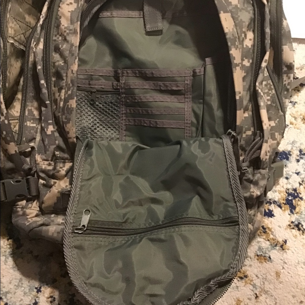 Sandpiper of California Bugout Bag (ABU) - Picture 7 of 14